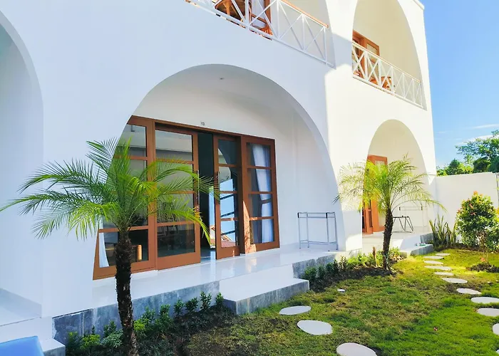 Bali Intan ゲストハウス 4*